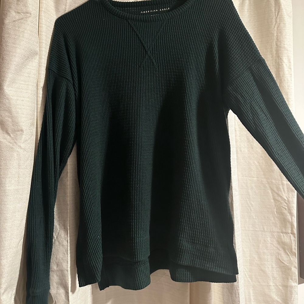 American eagle sweater size Xs a little oversized super soft and comfortable